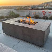 Load image into Gallery viewer, Venice 58&quot; (Enclosed Propane Unit)
